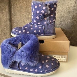 Kids UGG size4